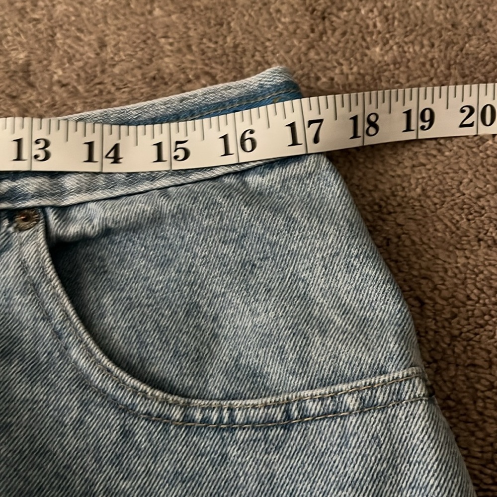 Bill Blass Blue Jean Shorts Classic Summer Style - Picture 3 of 5